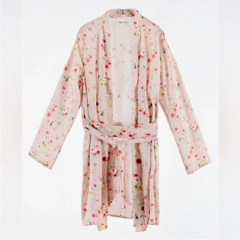 M. Zara Satin Dressing Gown With Pink Floral Print NWOT - Picture 3 of 5